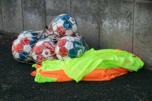 民营控股高 民营控股高