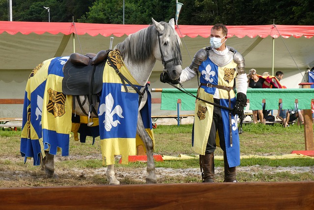 特伦特在场 特伦特在场