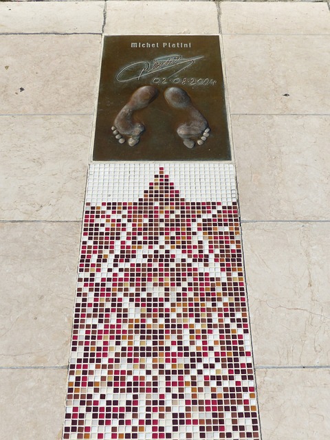 连续受阻 连续受阻